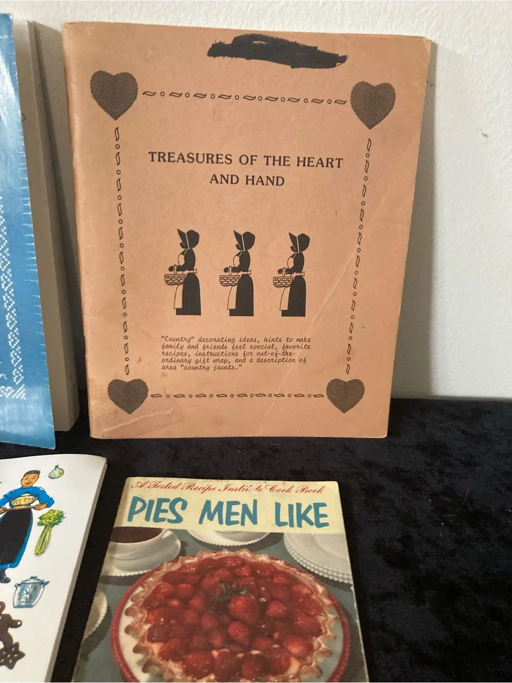 Vintage Cookbook Lot - Amish -Vegetarian - Pies & More Recipe Booklets